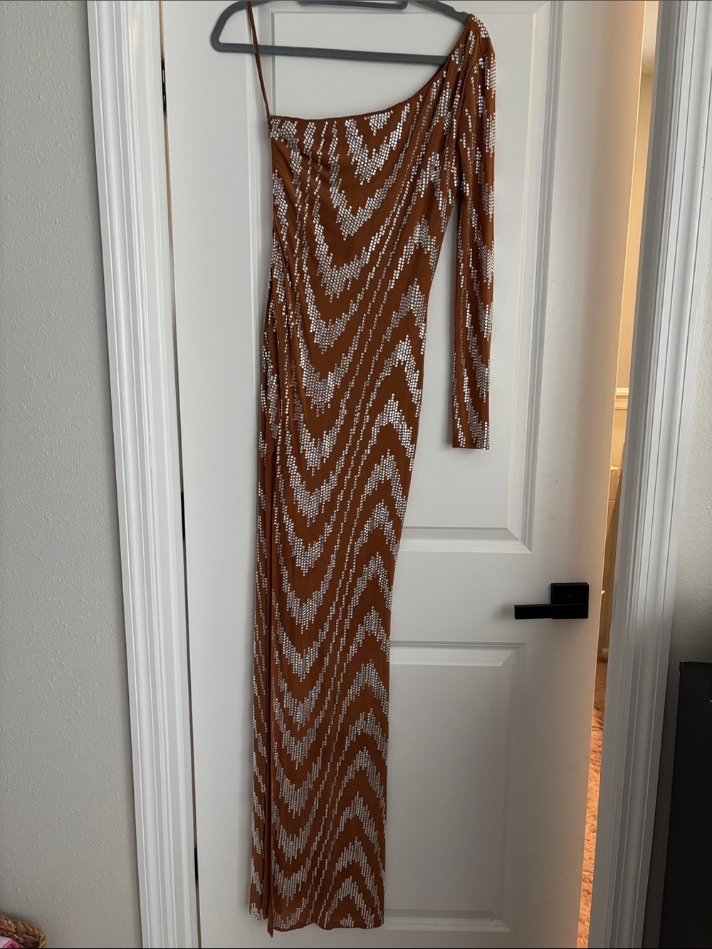 Women’s One-Shoulder Metallic Chevron Maxi Dress - Brown